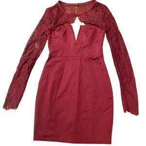 House of CB Jaslyn Lace Dress with Plunge Neckline Size Small